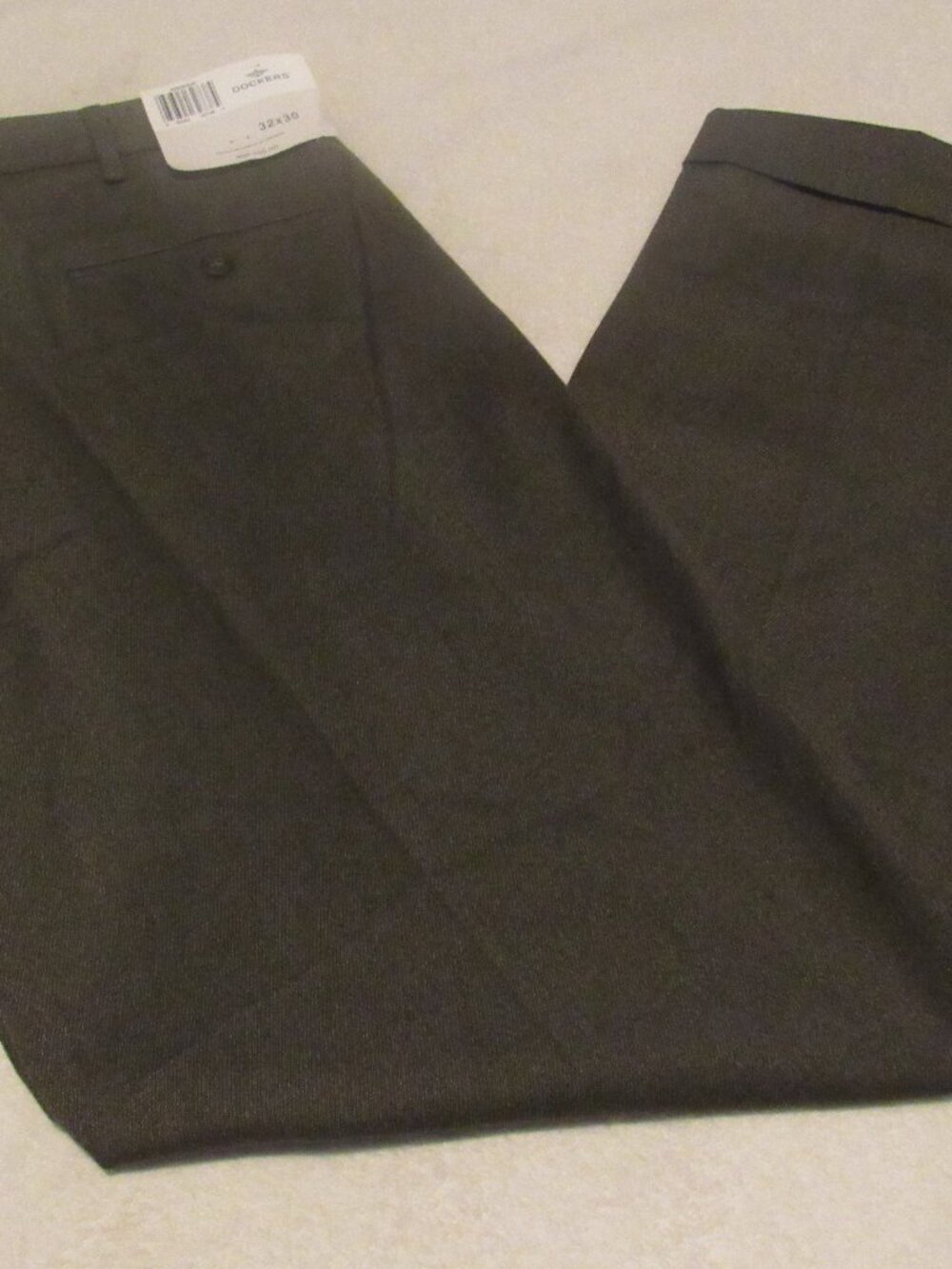 Dockers Dark Charcoal Grey Cuffed Pants Size 32x30 NWT